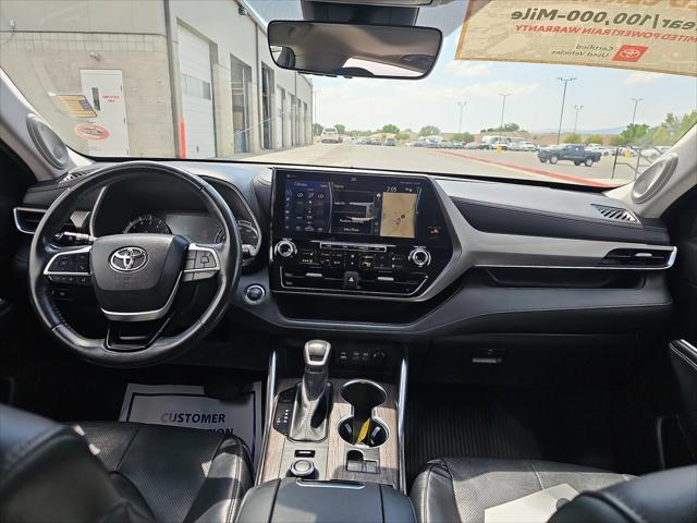 used 2022 Toyota Highlander car, priced at $38,499