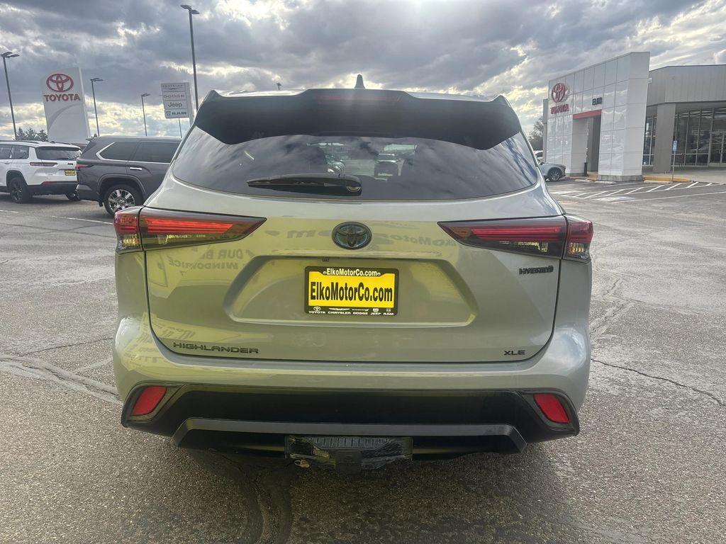 used 2024 Toyota Highlander Hybrid car, priced at $46,998