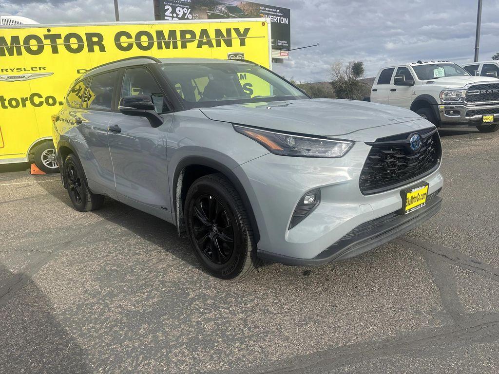 used 2024 Toyota Highlander Hybrid car, priced at $46,998