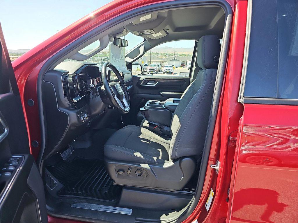 used 2024 GMC Sierra 1500 car, priced at $45,495