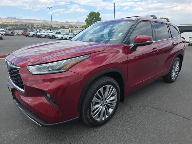 used 2023 Toyota Highlander car, priced at $43,999