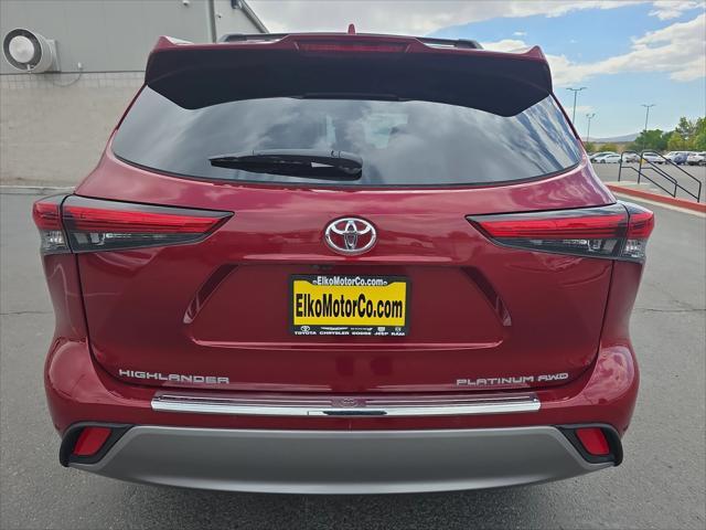 used 2023 Toyota Highlander car, priced at $43,999