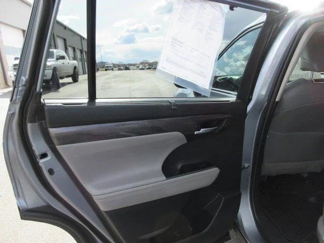 used 2023 Toyota Highlander car, priced at $42,498
