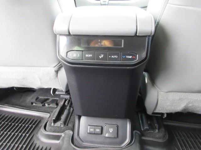 used 2023 Toyota Highlander car, priced at $42,498