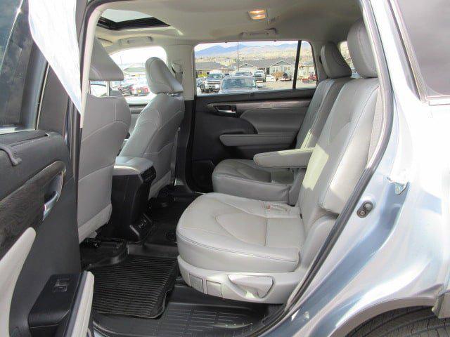 used 2023 Toyota Highlander car, priced at $42,498