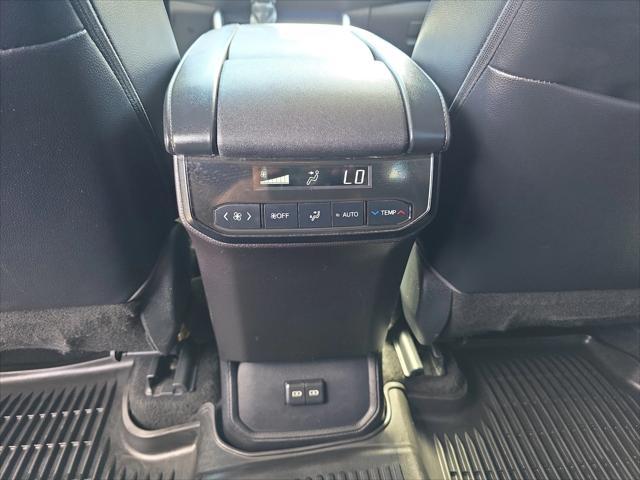 used 2022 Toyota Highlander car, priced at $34,499