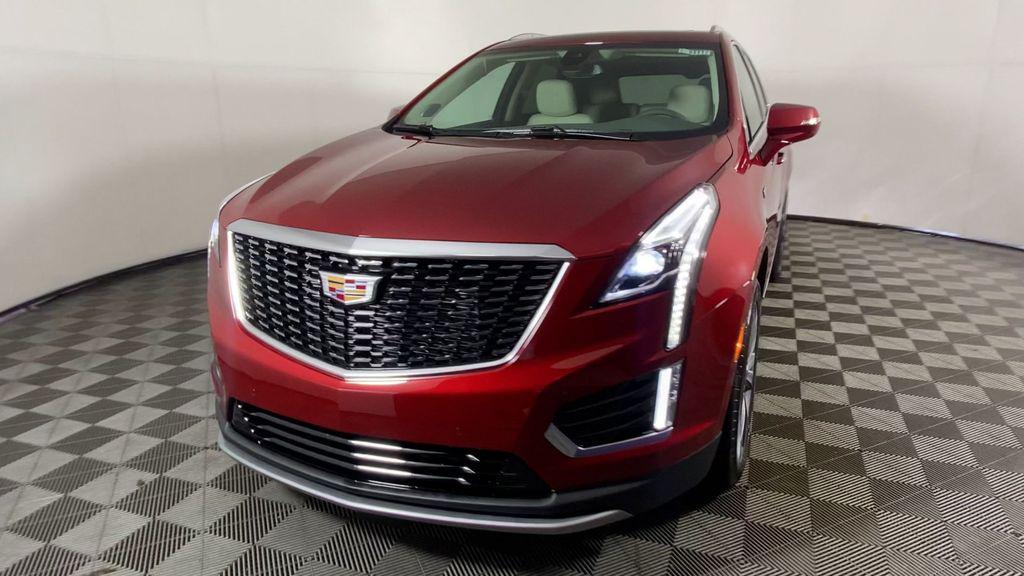 new 2025 Cadillac XT5 car, priced at $56,755