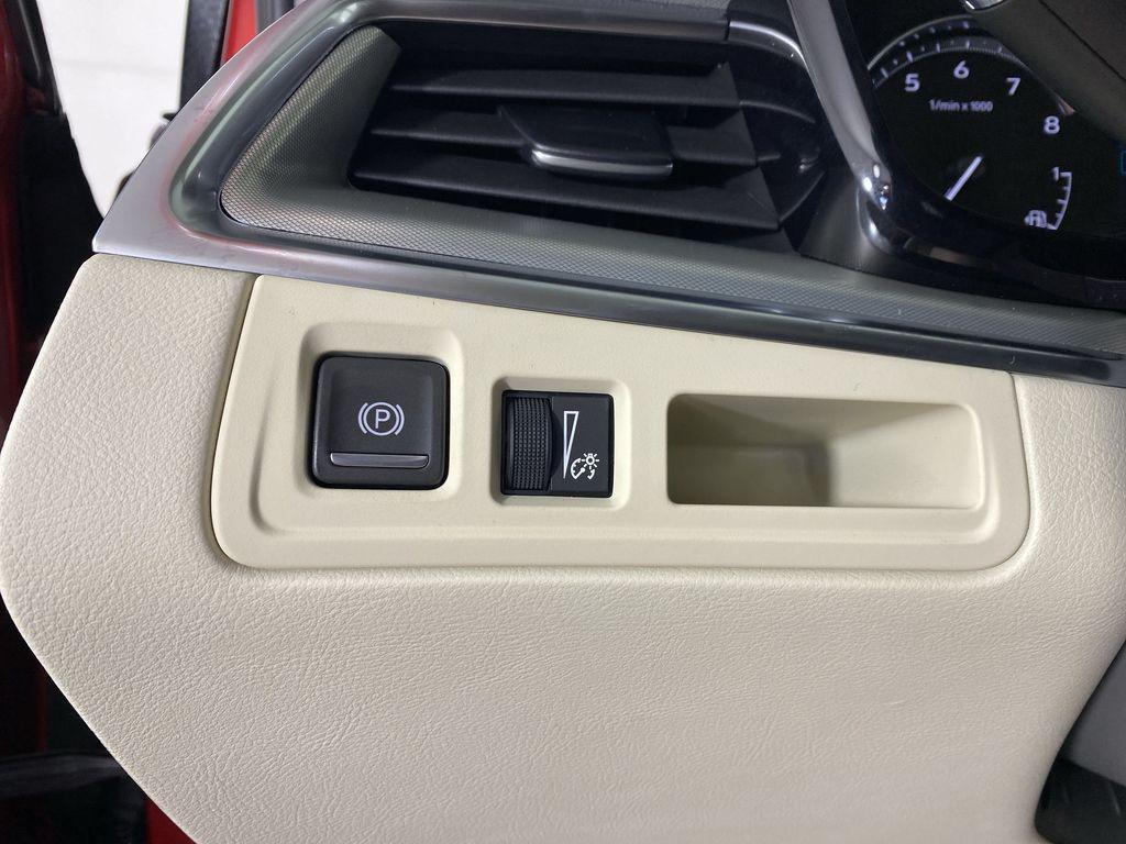 new 2025 Cadillac XT5 car, priced at $56,755