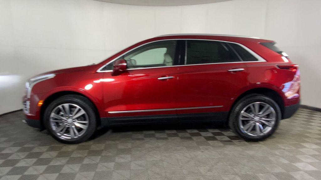 new 2025 Cadillac XT5 car, priced at $56,755