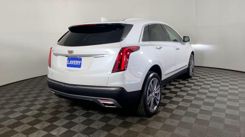 new 2025 Cadillac XT5 car, priced at $55,755