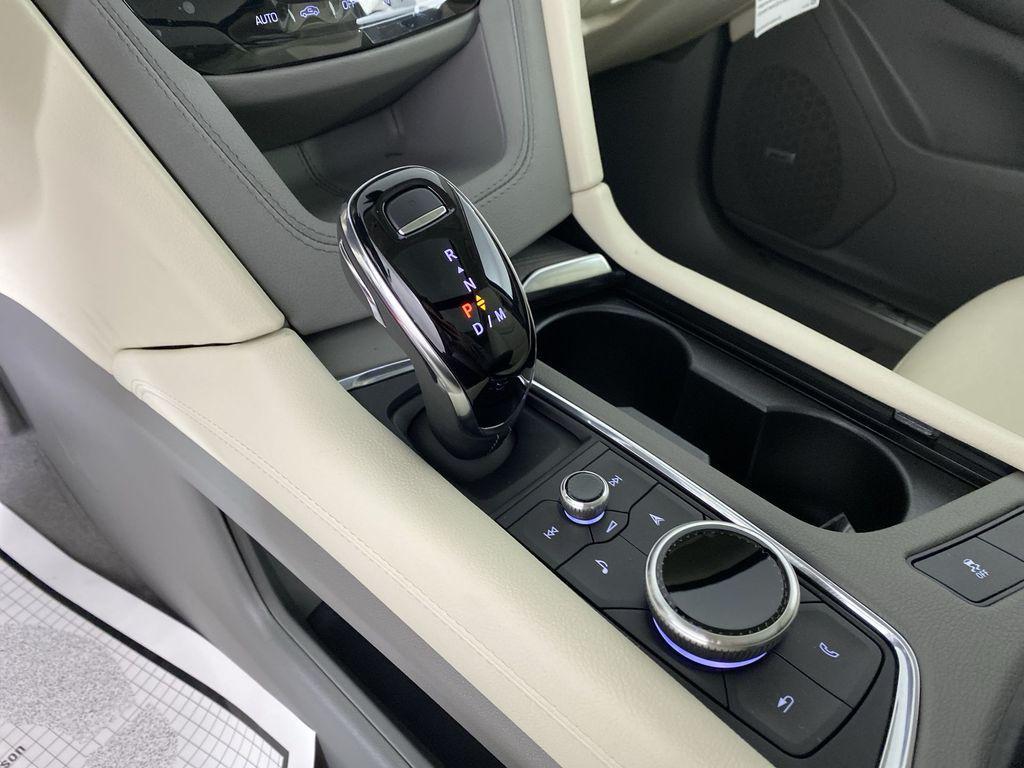 new 2025 Cadillac XT5 car, priced at $52,555