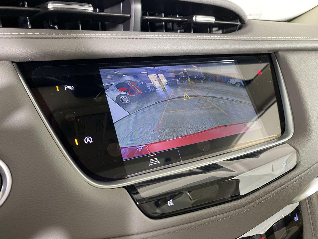 new 2025 Cadillac XT5 car, priced at $52,555