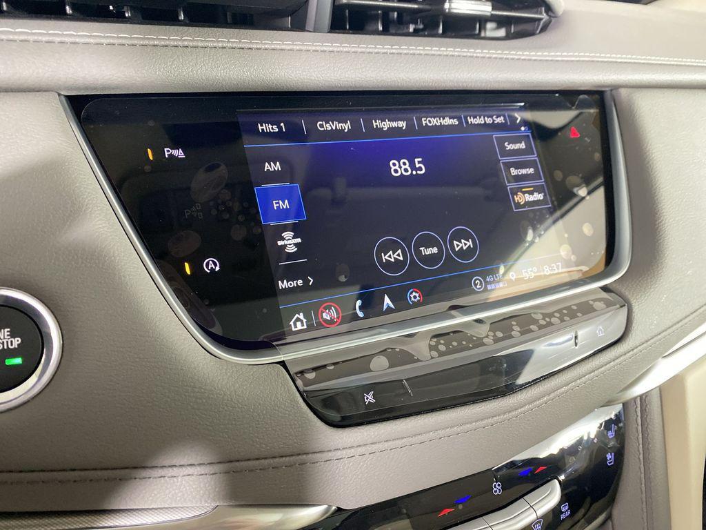 new 2025 Cadillac XT5 car, priced at $56,755