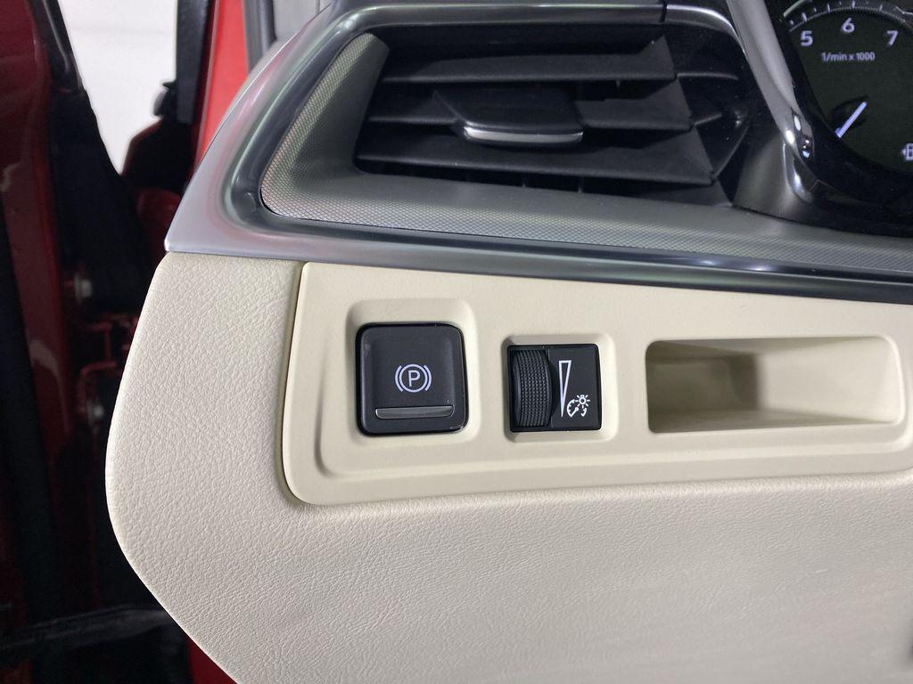 new 2025 Cadillac XT5 car, priced at $56,755