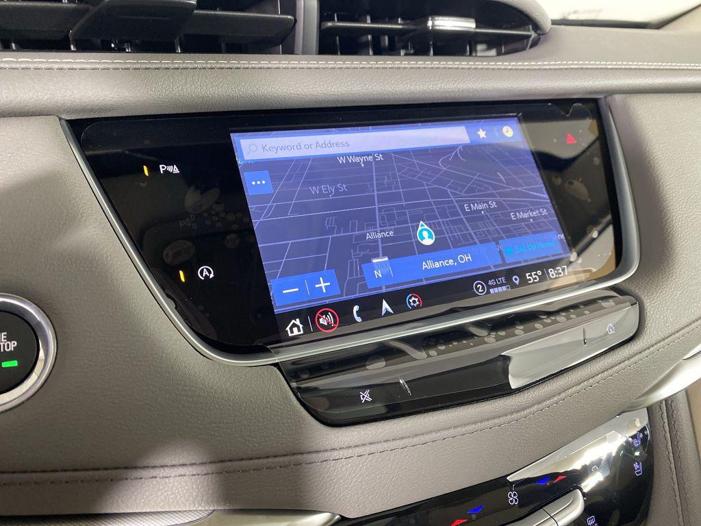 new 2025 Cadillac XT5 car, priced at $56,755