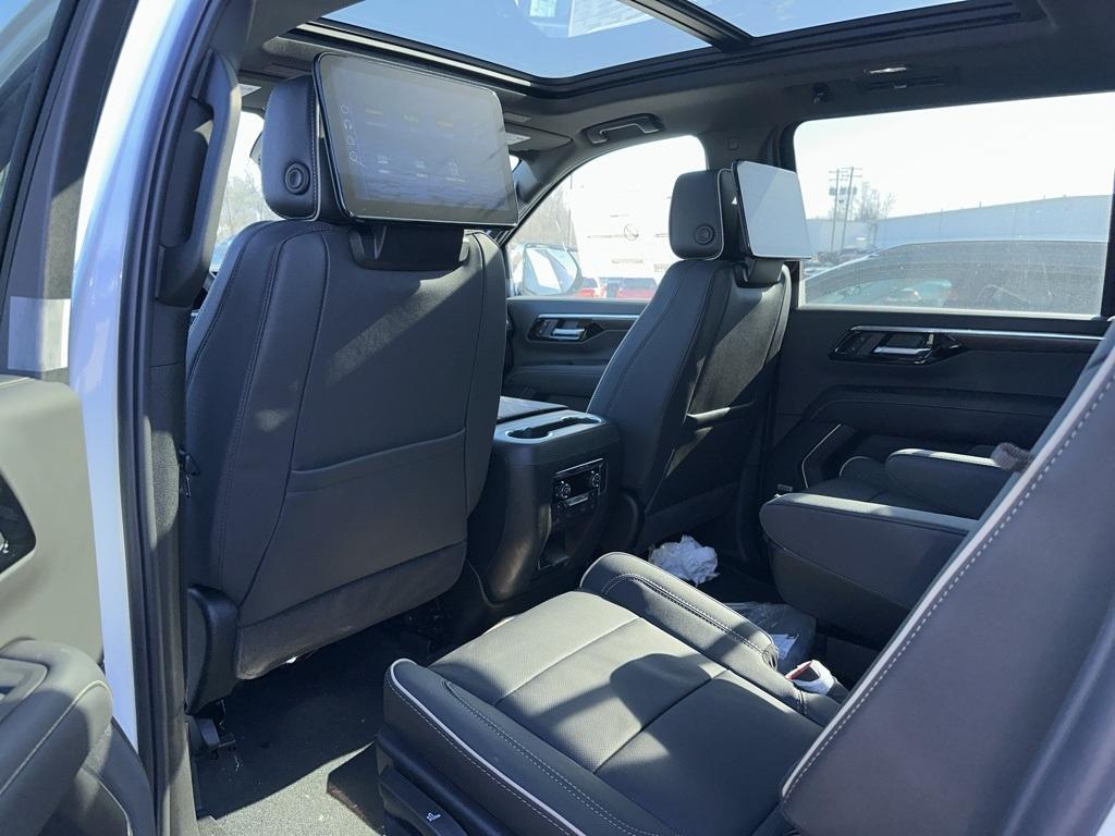 new 2025 Chevrolet Suburban car, priced at $87,873