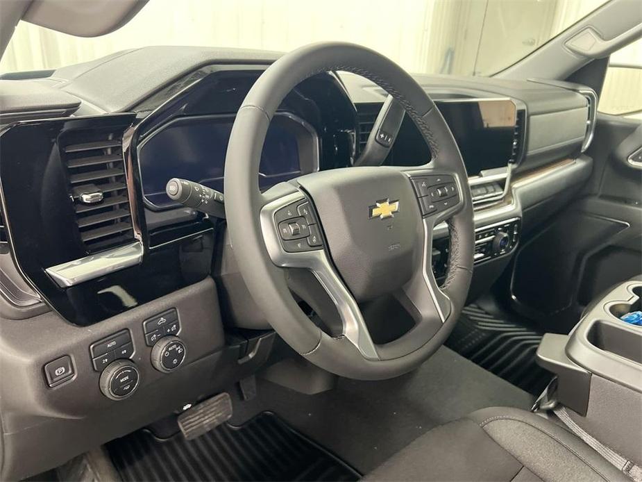 new 2025 Chevrolet Silverado 1500 car, priced at $47,795