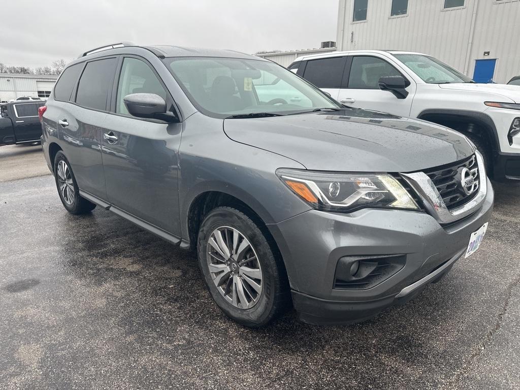 used 2018 Nissan Pathfinder car