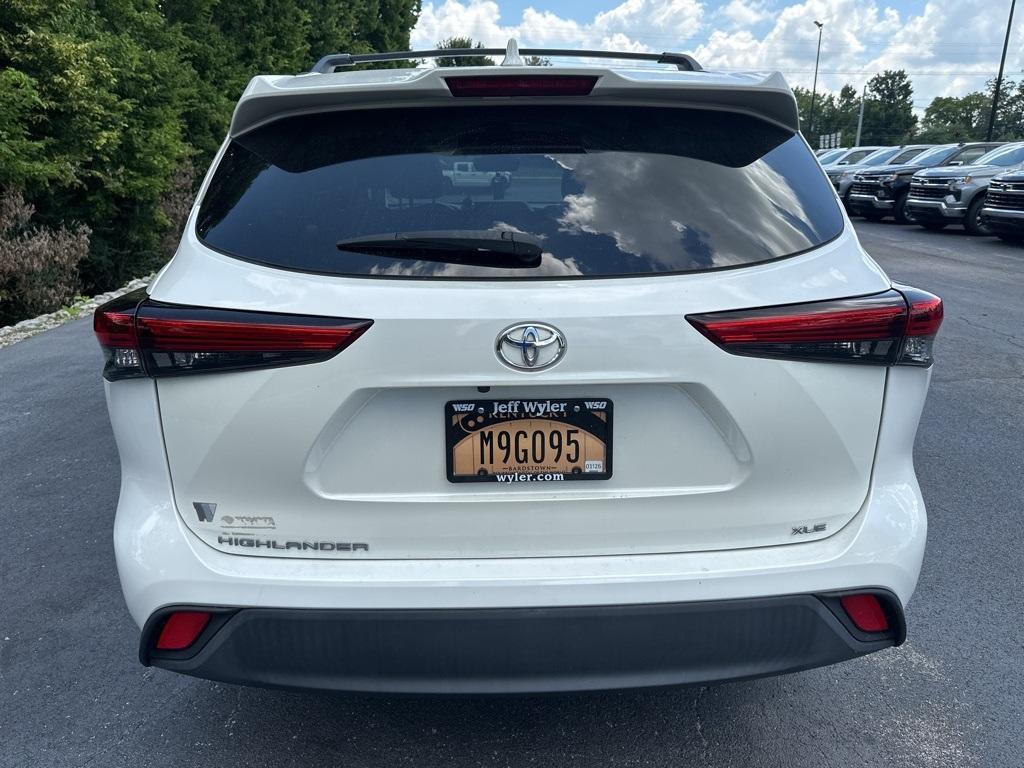 used 2021 Toyota Highlander car, priced at $28,987