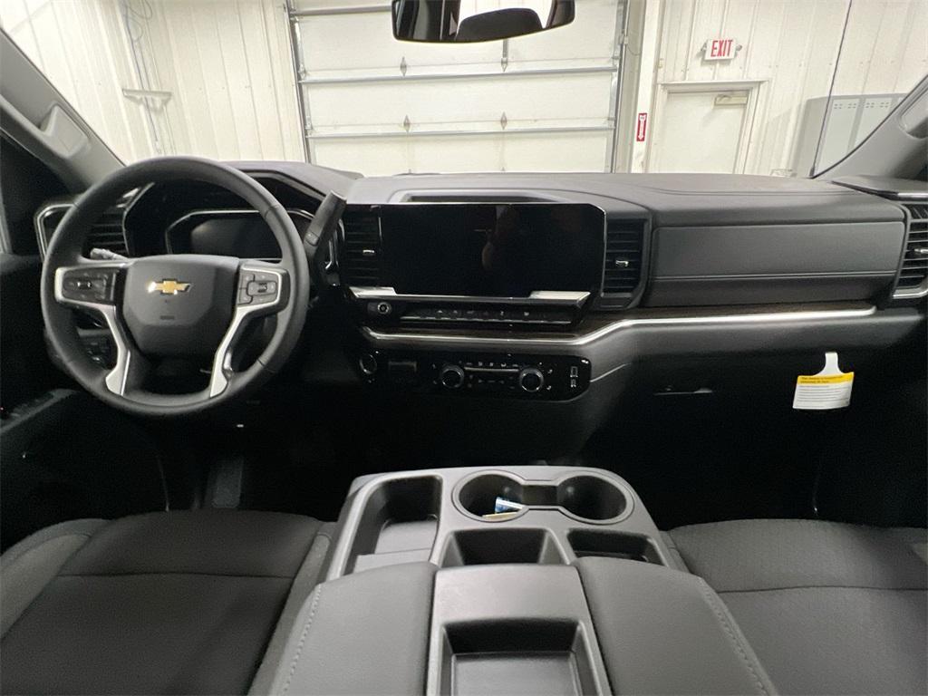 new 2025 Chevrolet Silverado 1500 car, priced at $45,345