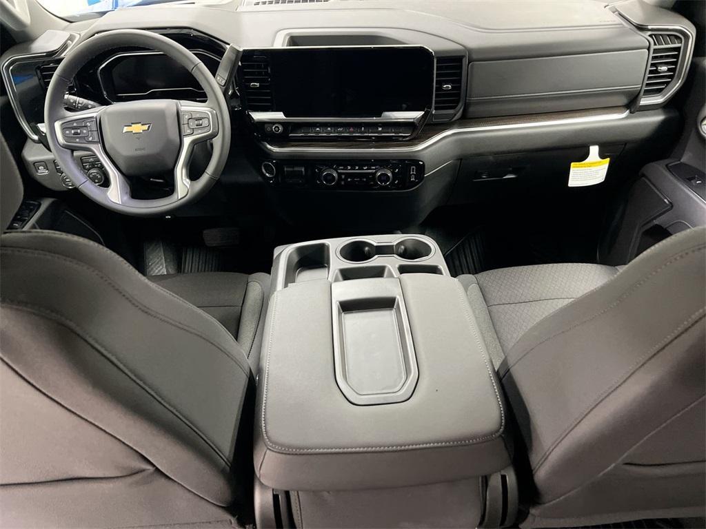 new 2025 Chevrolet Silverado 1500 car, priced at $44,240