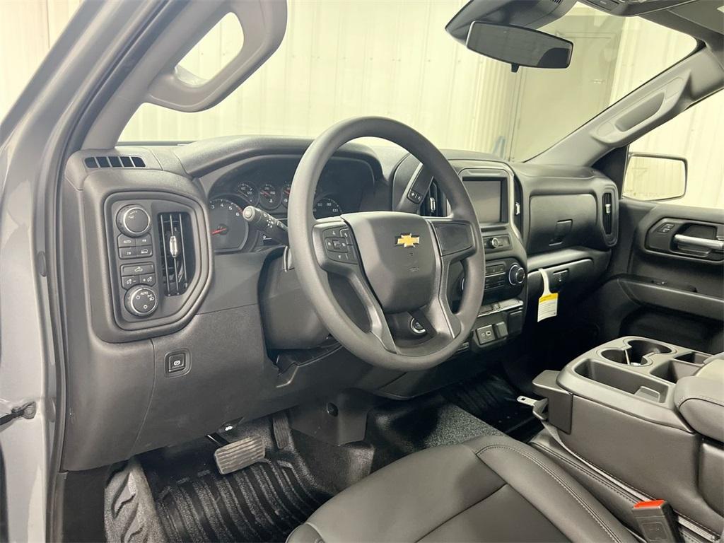 new 2025 Chevrolet Silverado 1500 car, priced at $41,880