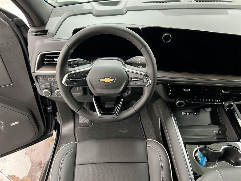 new 2025 Chevrolet Suburban car, priced at $76,873