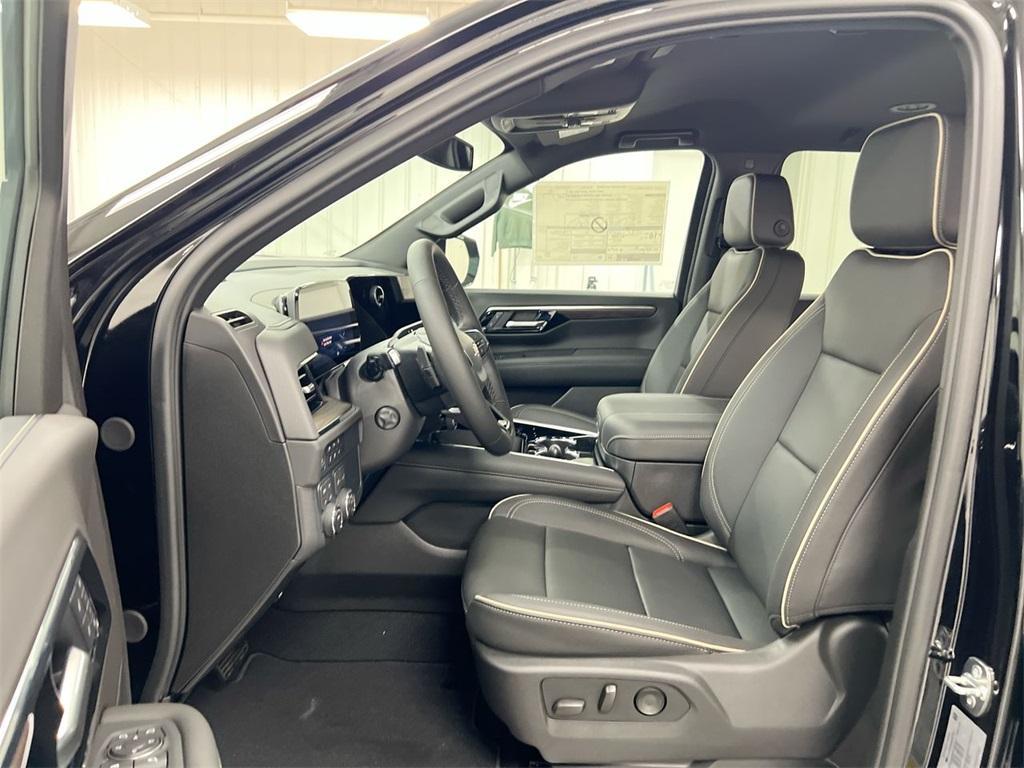new 2025 Chevrolet Suburban car, priced at $76,873