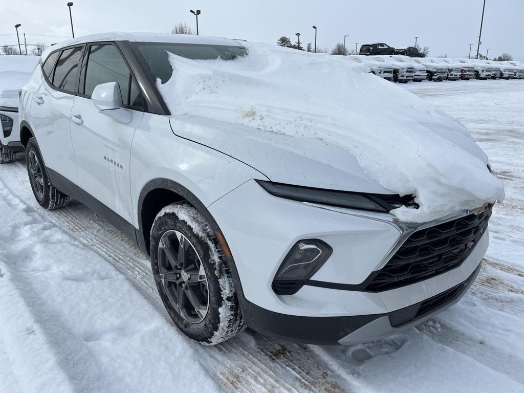 new 2025 Chevrolet Blazer car, priced at $35,495