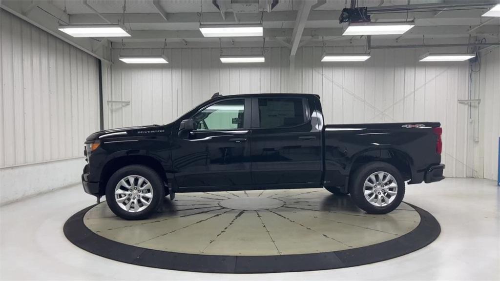 used 2022 Chevrolet Silverado 1500 car, priced at $32,987