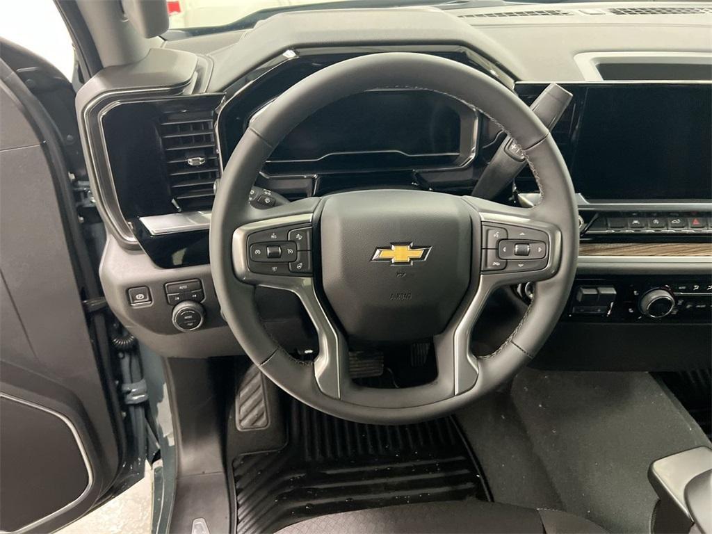 new 2025 Chevrolet Silverado 1500 car, priced at $46,345