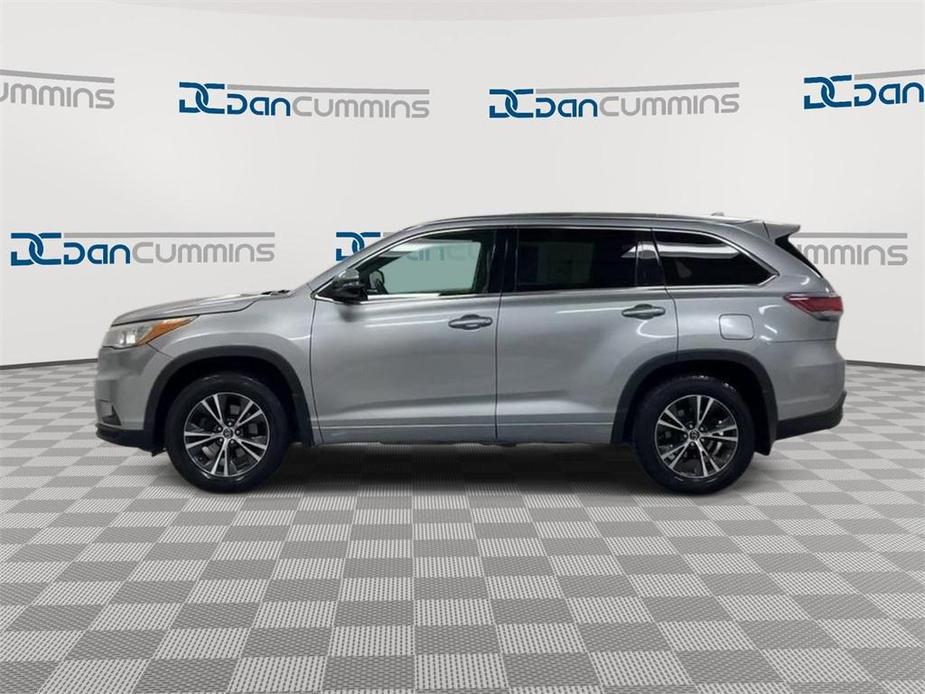 used 2016 Toyota Highlander car, priced at $15,700