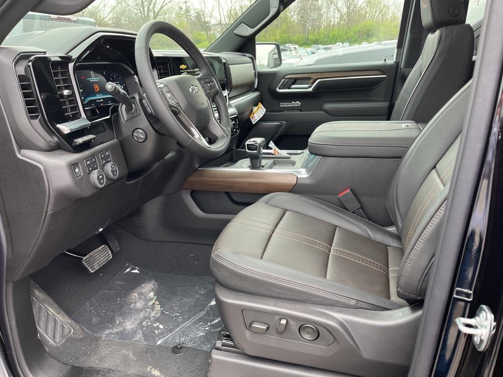 new 2025 Chevrolet Silverado 1500 car, priced at $66,105