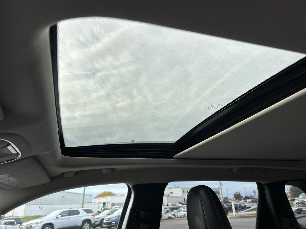 used 2017 Jeep Cherokee car, priced at $14,987