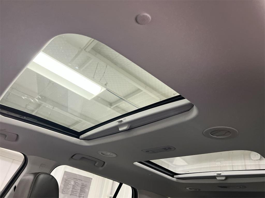 used 2021 Chevrolet Traverse car, priced at $34,587