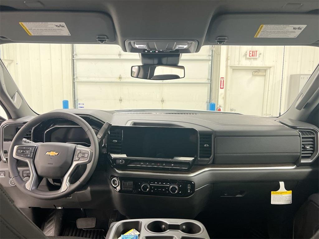 new 2025 Chevrolet Silverado 1500 car, priced at $43,845