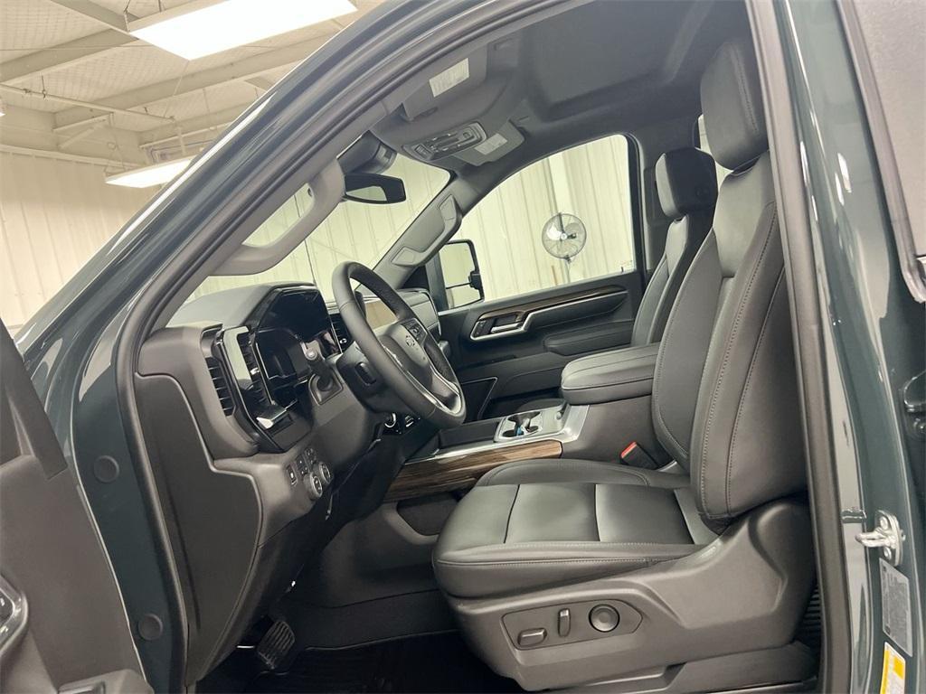 new 2025 Chevrolet Silverado 2500 car, priced at $71,873