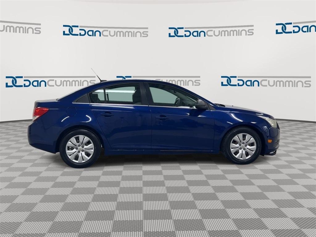 used 2012 Chevrolet Cruze car, priced at $3,900