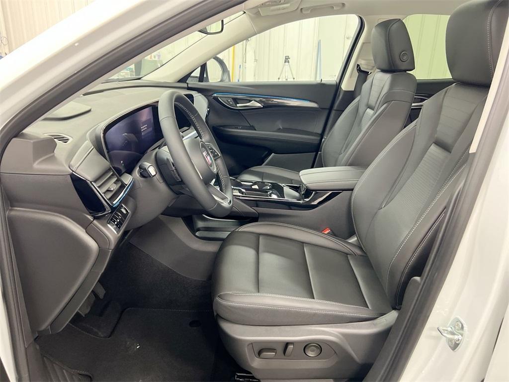 new 2025 Buick Envision car, priced at $38,873