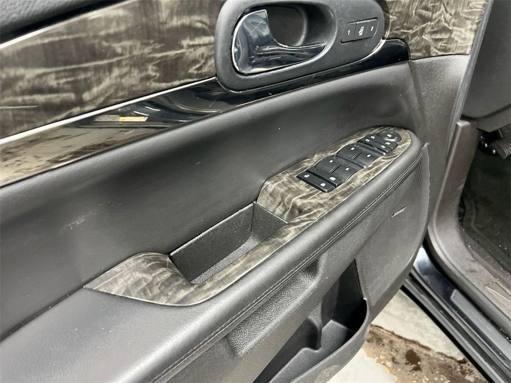used 2013 Buick Enclave car, priced at $5,500