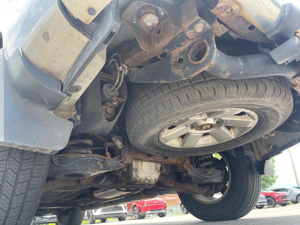 used 2006 Nissan Armada car, priced at $3,900