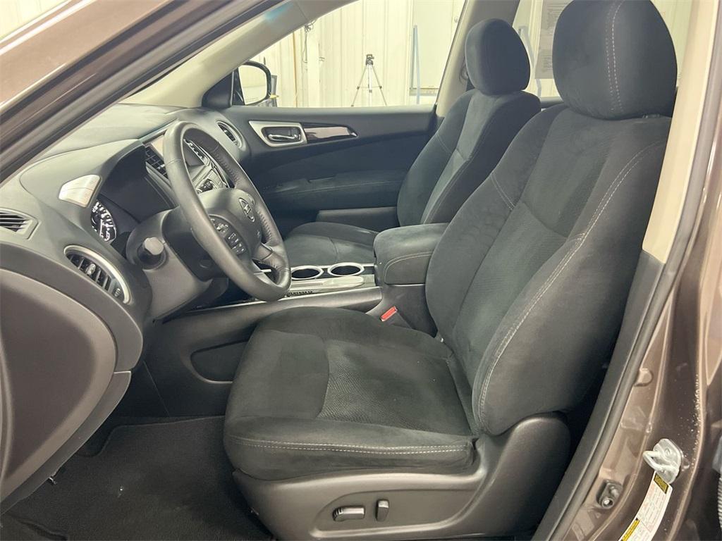 used 2015 Nissan Pathfinder car, priced at $13,587