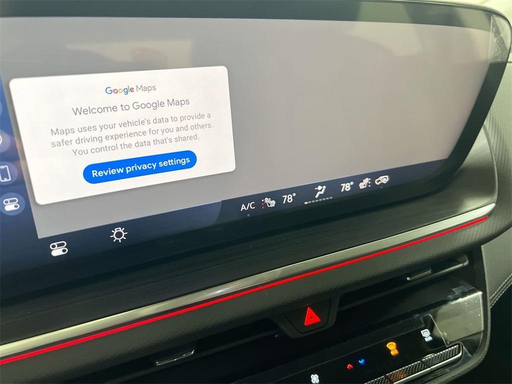 new 2025 Buick Envision car, priced at $36,896