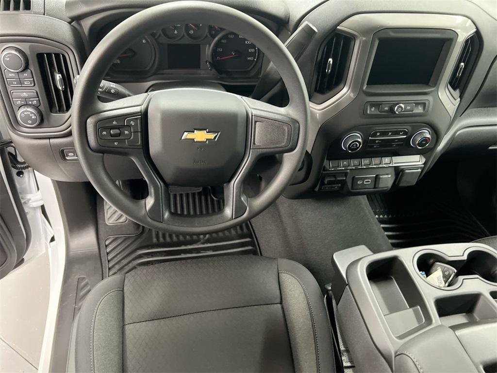 new 2025 Chevrolet Silverado 1500 car, priced at $43,615