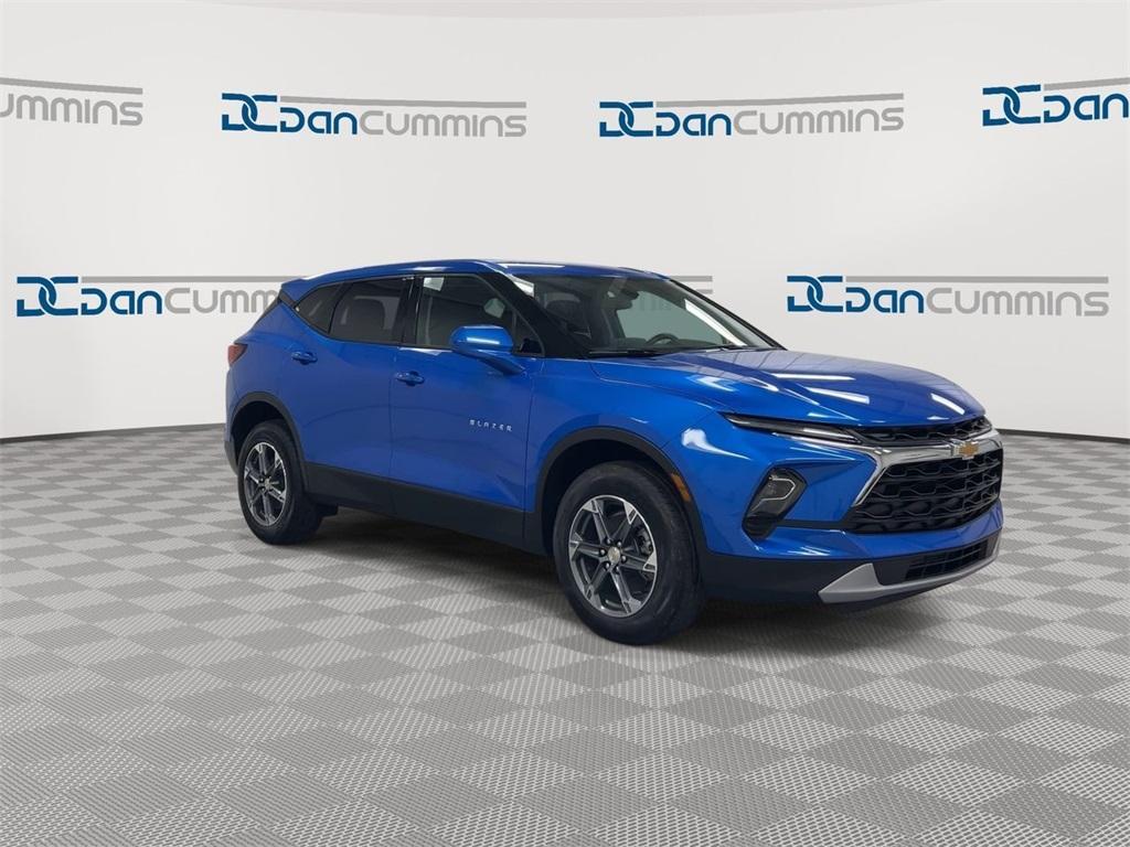 new 2025 Chevrolet Blazer car, priced at $35,495