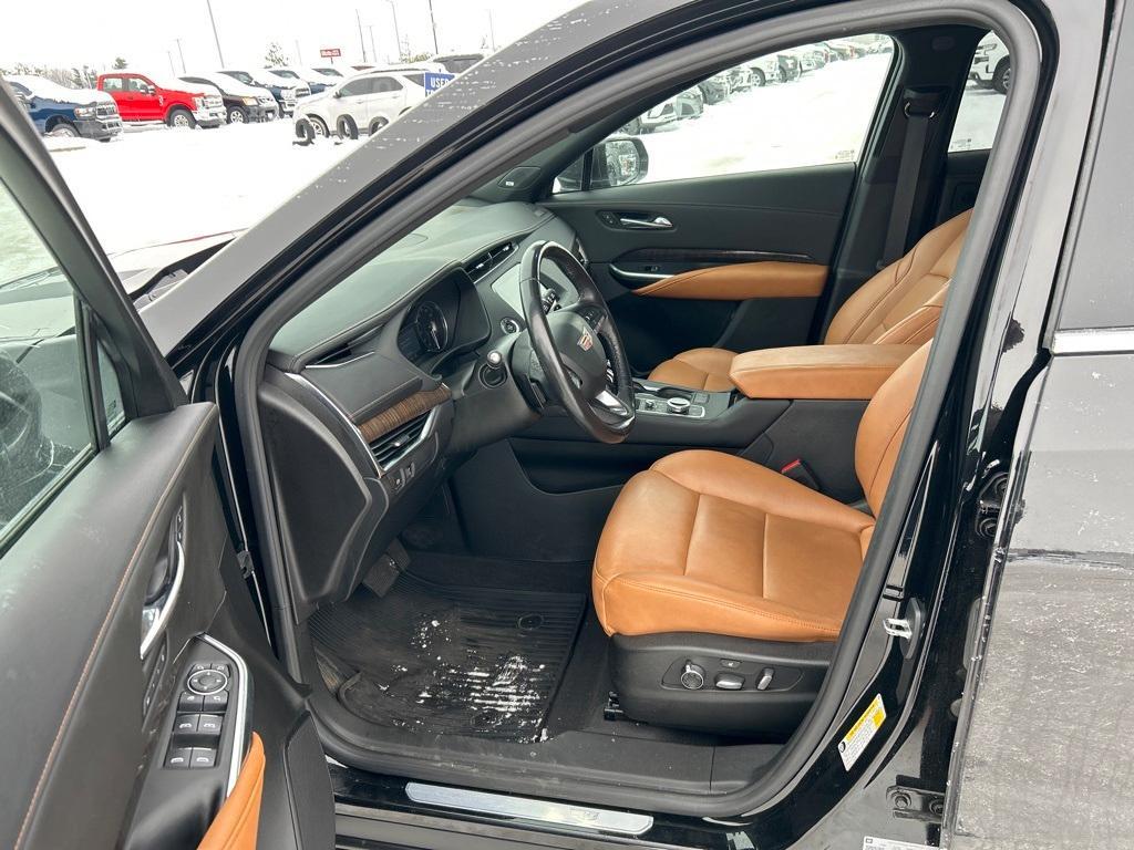 used 2021 Cadillac XT4 car, priced at $28,587