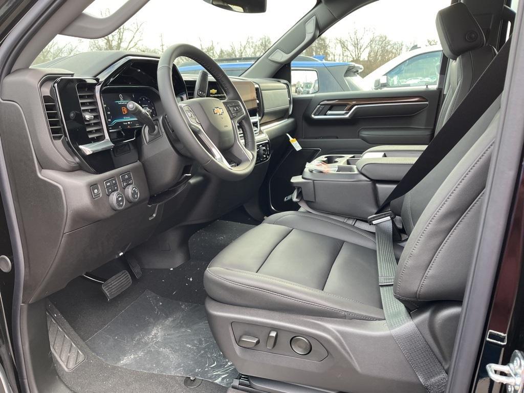 new 2025 Chevrolet Silverado 1500 car, priced at $55,215