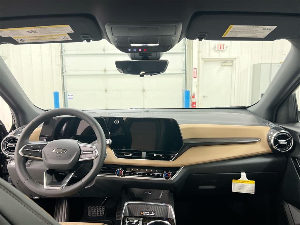 new 2026 Chevrolet Equinox car, priced at $35,840
