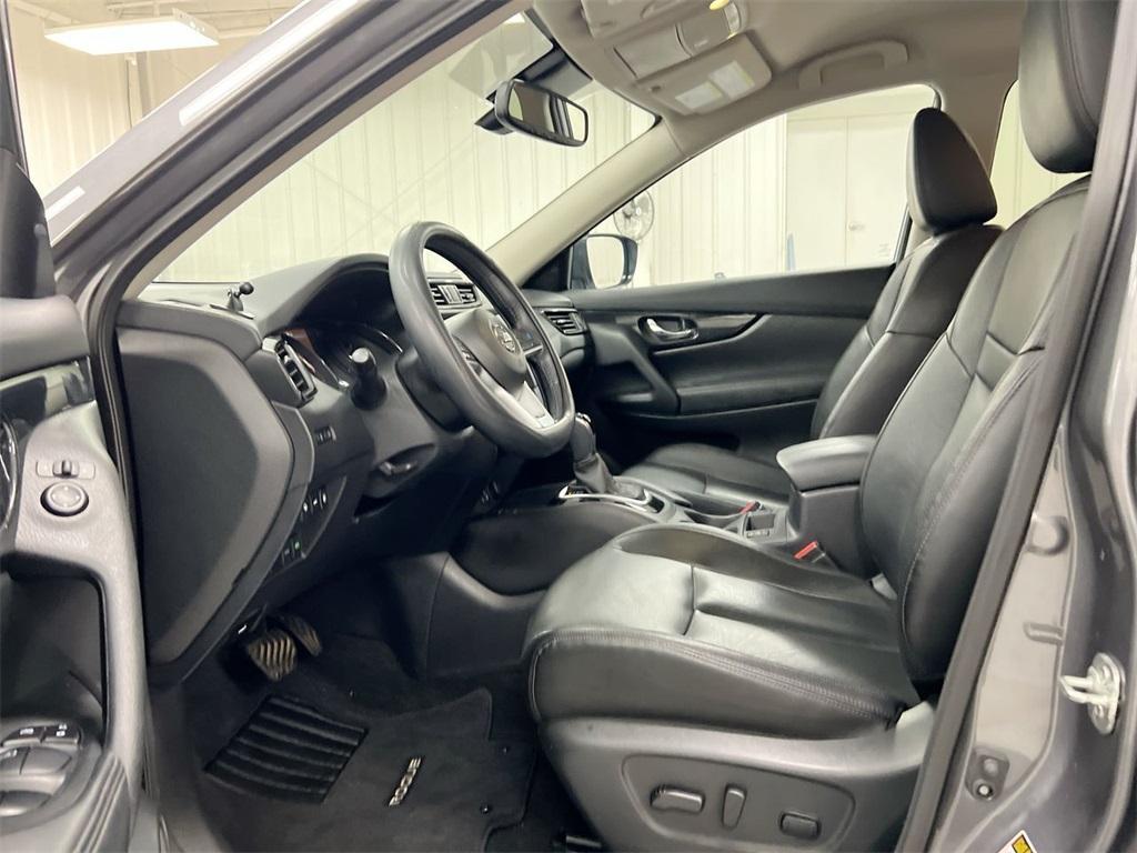 used 2019 Nissan Rogue car, priced at $17,487