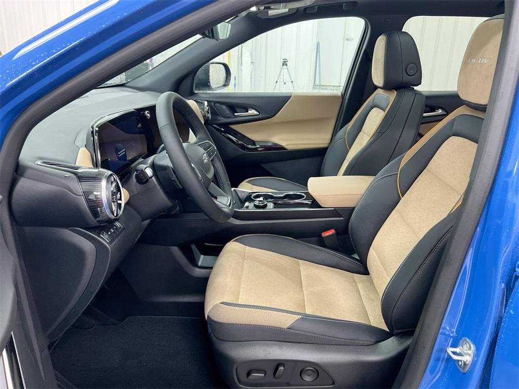 new 2025 Chevrolet Equinox car, priced at $35,425